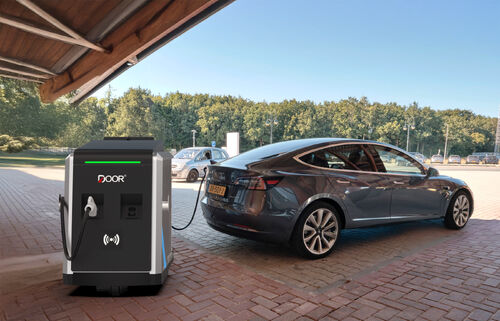 Blog công ty mới nhất về Làm thế nào Door Energy cung cấp hỗ trợ năng lượng đáng tin cậy cho các công trường xây dựng ngoài trời?